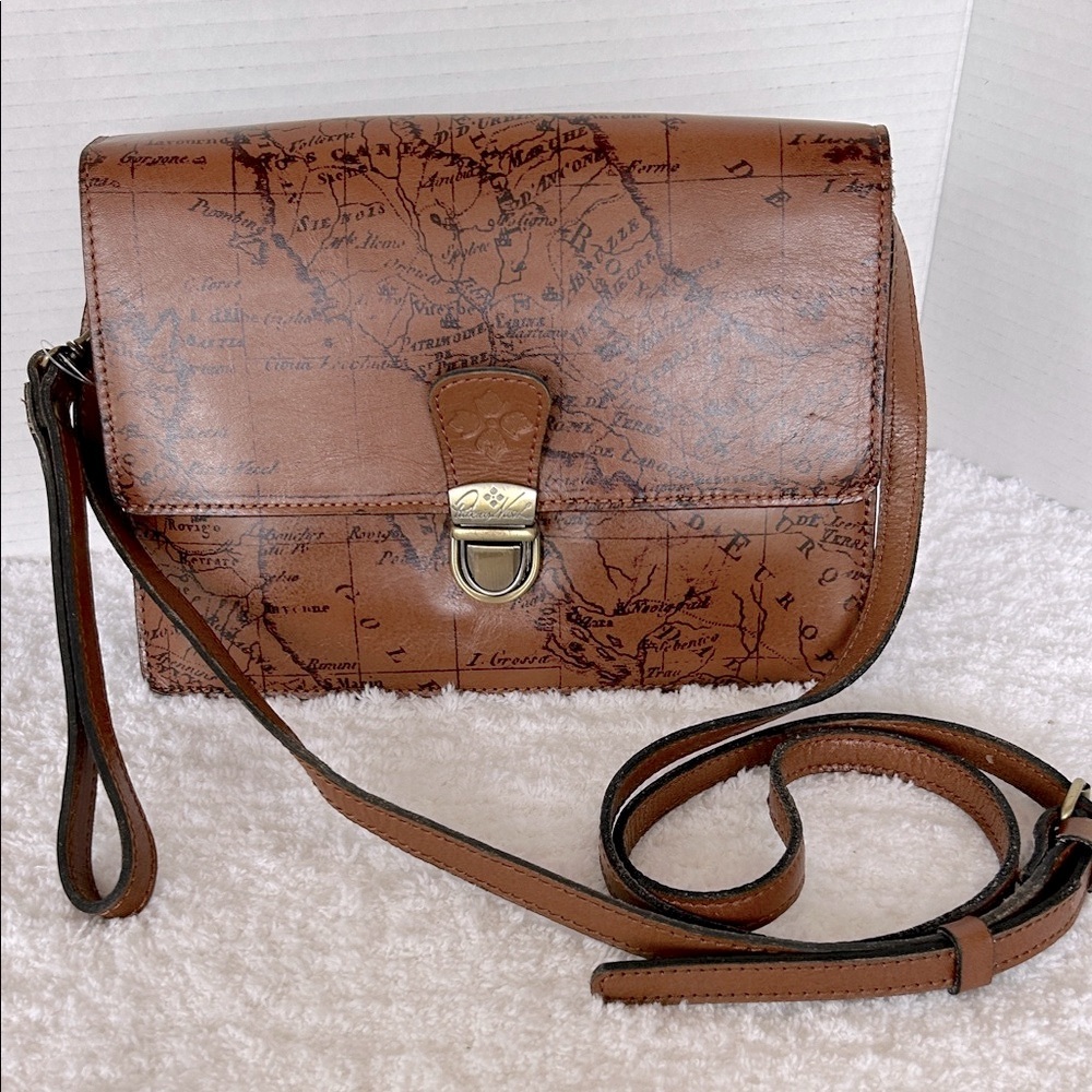 Patricia Nash Laurentina Map Print Leather Crossbody Organizer w/wristlet NWOT